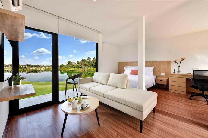 Imagen general del Hotel Lakeview Terrace Resort Pengerang. Foto 11