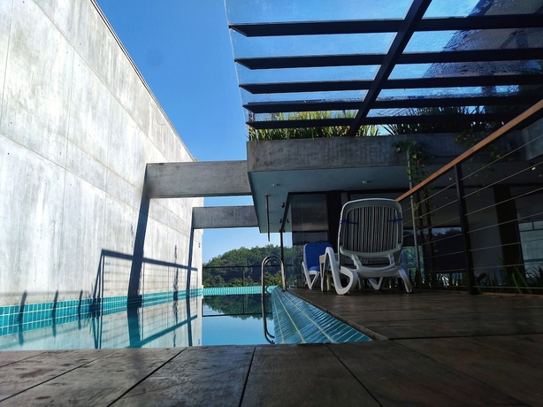 Imagen de la piscina del Hotel Lakewood Residence. Foto 15