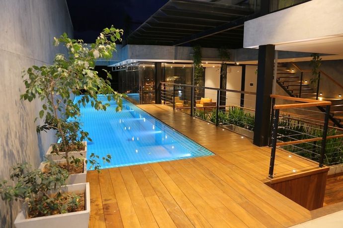 Imagen de la piscina del Hotel Lakewood Residence. Foto 18