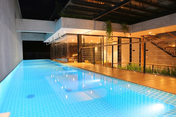 Imagen de la piscina del Hotel Lakewood Residence. Foto 19