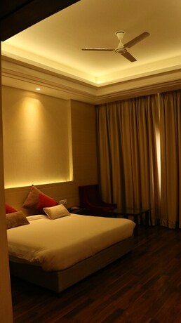 Imagen de la habitación del Hotel Lakhdatar. Foto 26