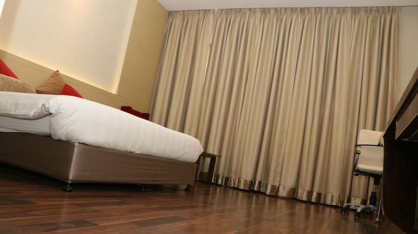 Imagen general del Hotel Lakhdatar, Sikar. Foto 9