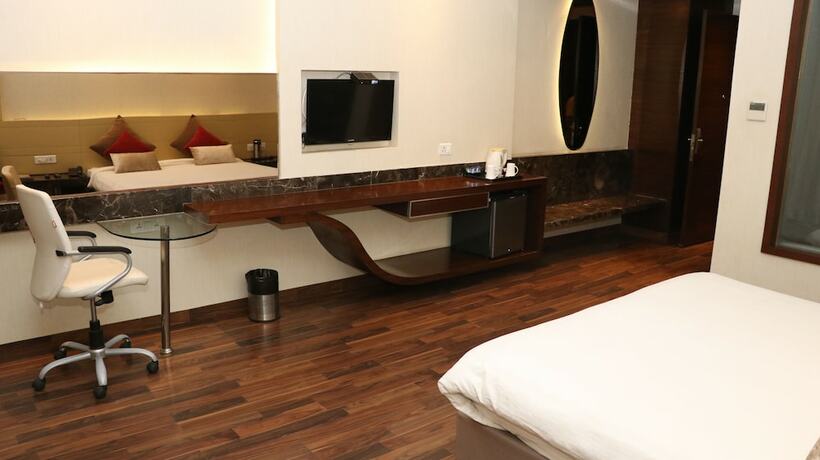 Imagen general del Hotel Lakhdatar, Sikar. Foto 10