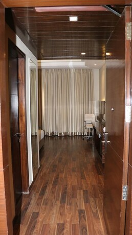 Imagen de la habitación del Hotel Lakhdatar, Sikar. Foto 17