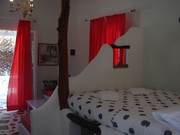 Imagen de la habitación del Hotel Lakki Village. Foto 10