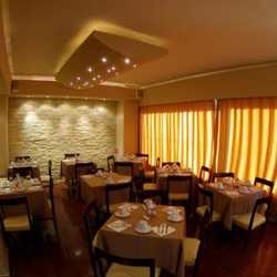 Imagen del bar/restaurante del Hotel Lakonia. Foto 3