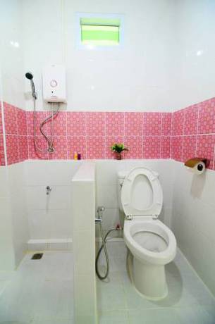 Imagen de la habitación del Hotel Laksasuk House. Foto 4