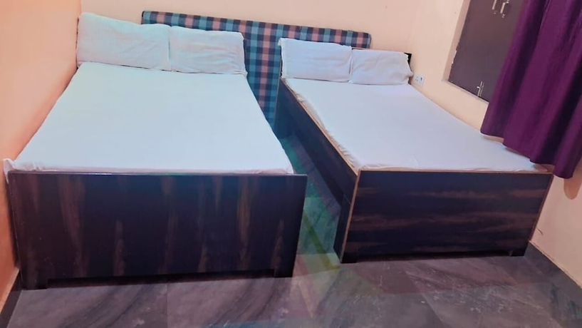Imagen de la habitación del Hotel Lakshman Guest House. Foto 9