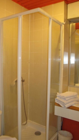 Imagen de la habitación del Hotel L'alcôve. Foto 3