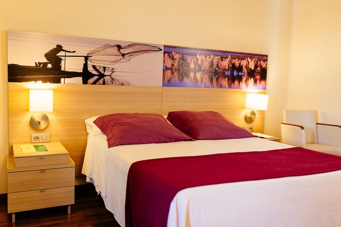 Imagen de la habitación del Hotel L'algadir Del Delta. Foto 9