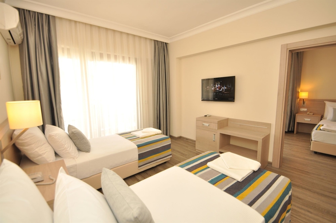 Imagen de la habitación del Hotel Lalila Blue Suites. Foto 9