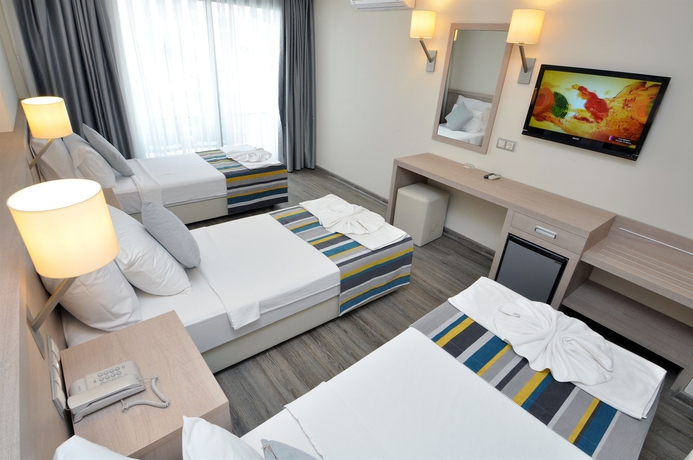 Imagen de la habitación del Hotel Lalila Blue Suites. Foto 12