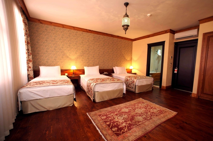 Imagen de la habitación del Hotel Lalinn. Foto 7