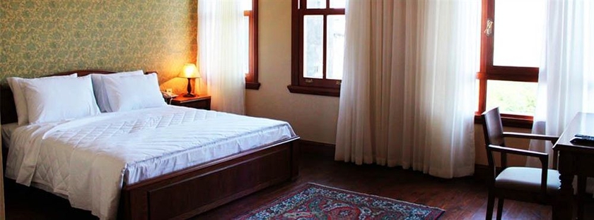 Imagen de la habitación del Hotel Lalinn. Foto 8