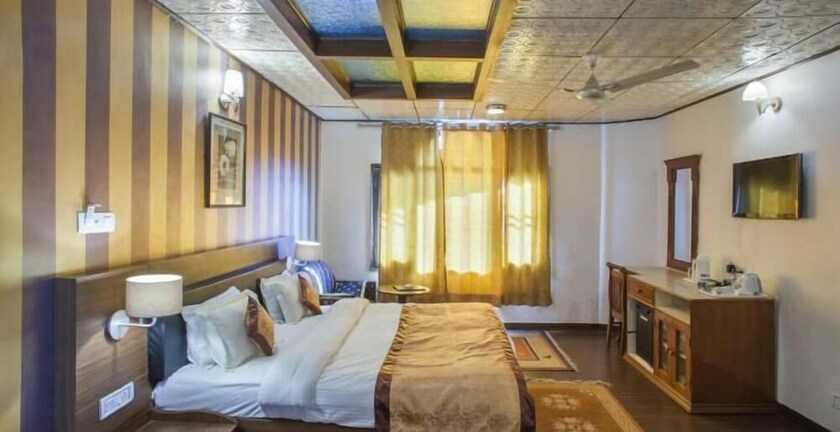 Imagen de la habitación del Hotel Lall Ji Tourist Resort. Foto 28