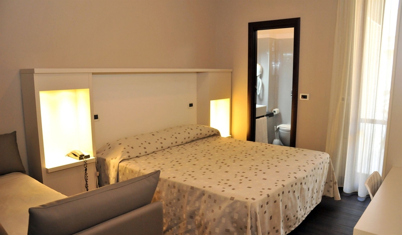 Imagen de la habitación del Hotel Lalla Beauty and Relax. Foto 3