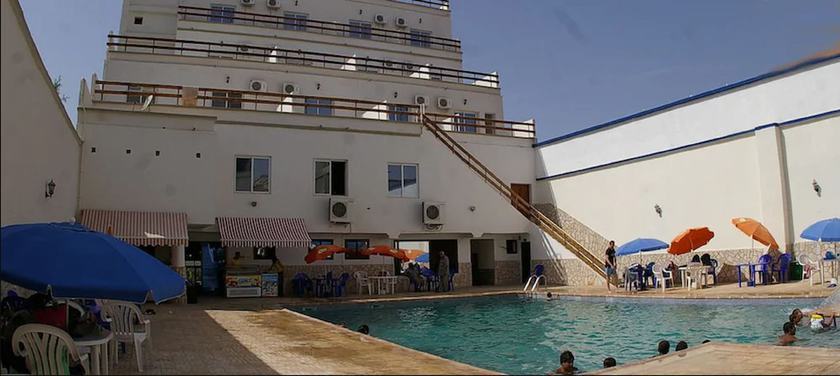 Imagen de la piscina del Hotel Lalla Mokhtara. Foto 20