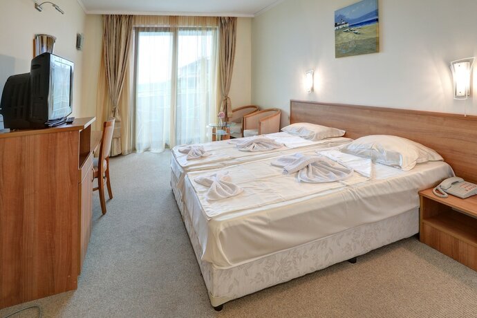 Imagen de la habitación del Hotel Lalov Egrek. Foto 17