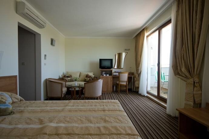 Imagen de la habitación del Hotel Lalov Egrek. Foto 18