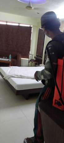 Imagen de la habitación del Hotel Lals Plaza. Foto 7