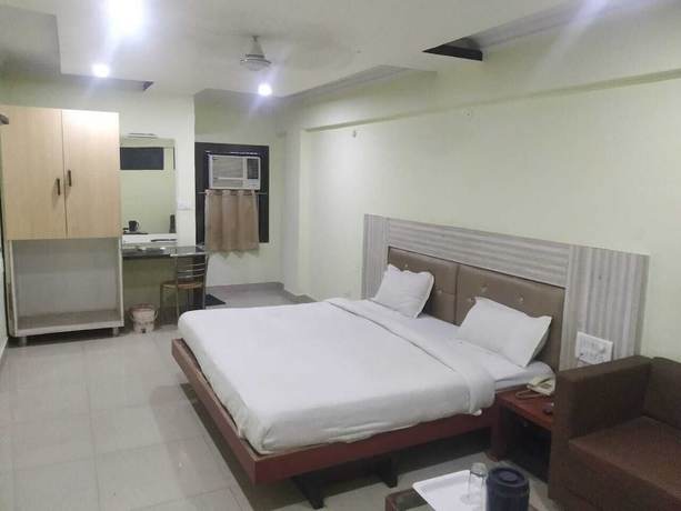 Imagen de la habitación del Hotel Lals Plaza. Foto 14
