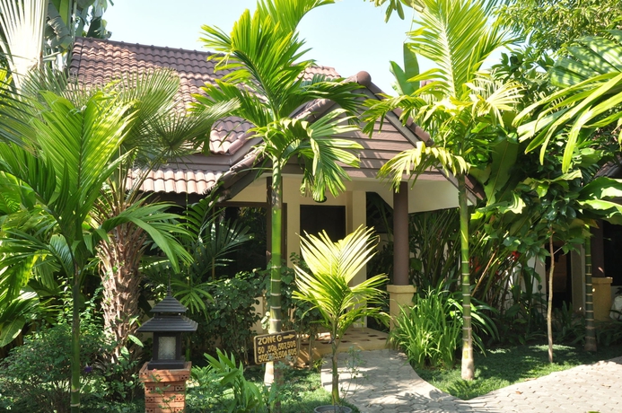 Imagen de los exteriores del Hotel Laluna and Resort. Foto 7