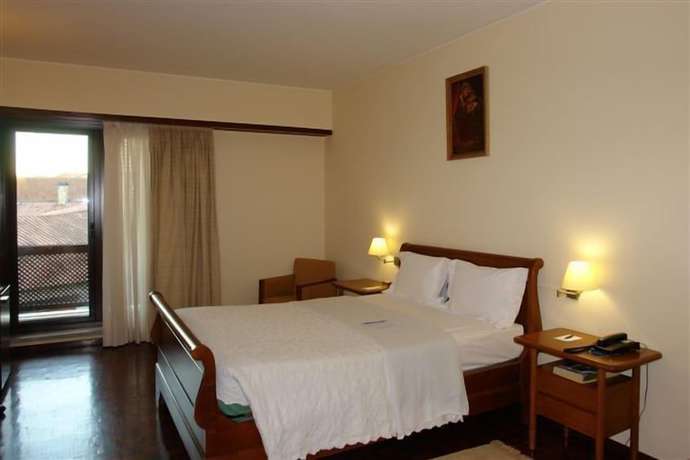 Imagen de la habitación del Hotel Lam Fortaleza de Almeida. Foto 4