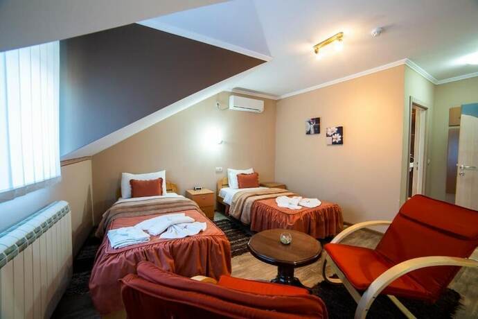 Imagen de la habitación del Hotel Lama. Foto 13