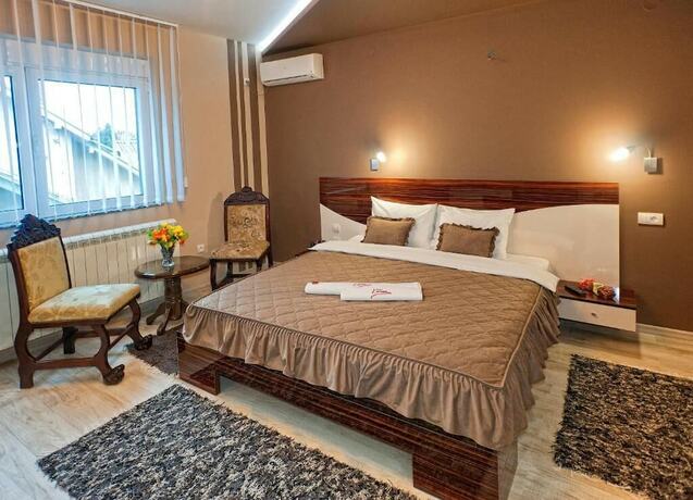 Imagen de la habitación del Hotel Lama. Foto 19