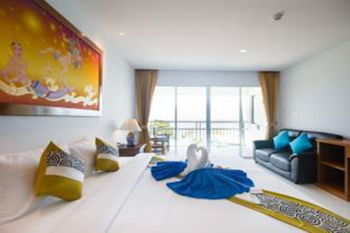 Imagen de la habitación del Hotel Lamai Coconut Beach Resort. Foto 9