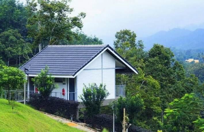 Imagen de la habitación del Hotel Laman Pesona Resort and Spa. Foto 19