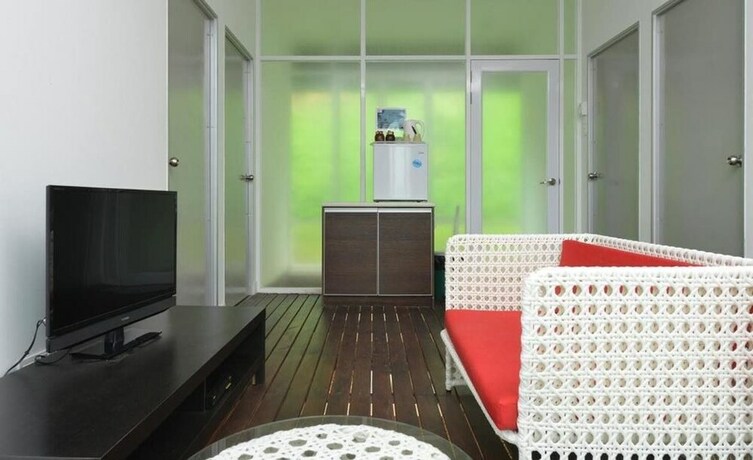 Imagen de la habitación del Hotel Laman Pesona Resort and Spa. Foto 22