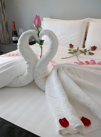 Imagen de la habitación del Hotel Laman Pesona Resort and Spa. Foto 23