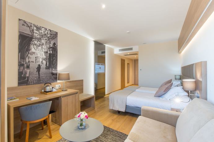 Imagen de la habitación del Hotel Lamaraz. Foto 14