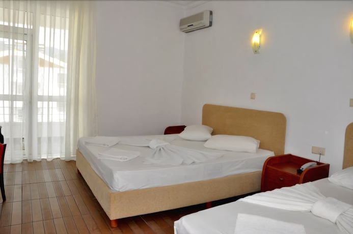 Imagen de la habitación del Hotel Lambada Altinoluk. Foto 11