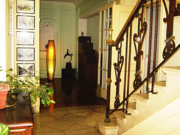 Imagen de los interiores del Hotel L'ambassade. Foto 19