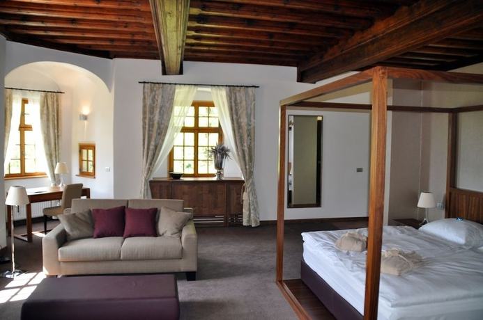 Imagen de la habitación del Hotel Lambergh Ch&acirc;teau and. Foto 6