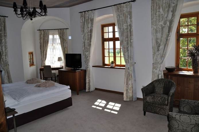 Imagen de la habitación del Hotel Lambergh Ch&acirc;teau and. Foto 17