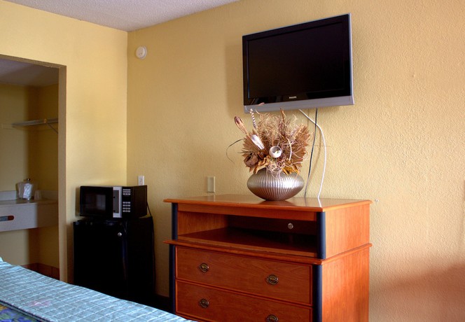 Imagen de la habitación del Hotel Lambert Inn, Kissimmee. Foto 9