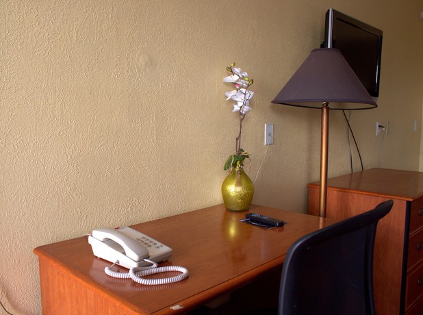 Imagen de la habitación del Hotel Lambert Inn, Kissimmee. Foto 10