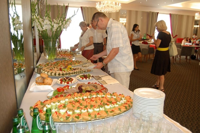 Imagen del bar/restaurante del Hotel Lamberton. Foto 5