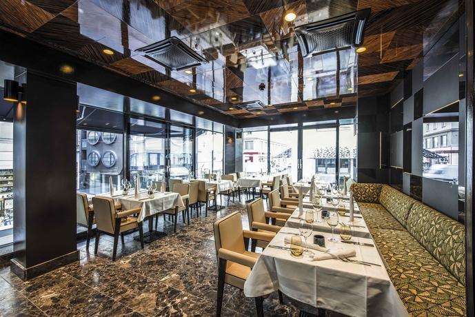 Imagen del bar/restaurante del Hotel Lamée. Foto 2