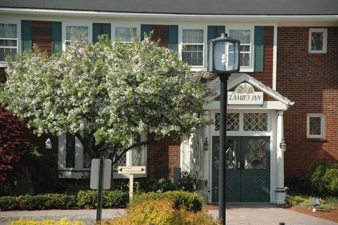 Imagen general del Hotel Lamie\'s Inn and The Old Salt Restaurant. Foto 8