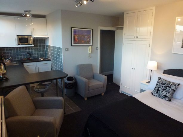 Imagen de la habitación del Hotel Lamington Apartments. Foto 13