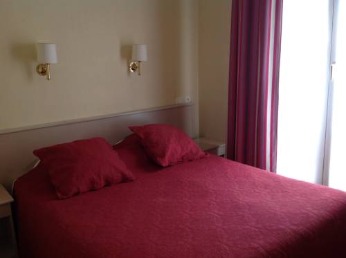 Imagen de la habitación del Hotel L'amiral. Foto 5