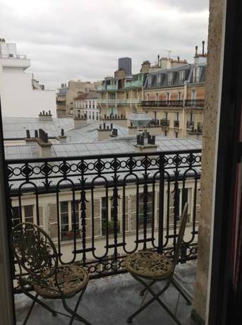 Imagen de la habitación del Hotel L'amiral. Foto 8