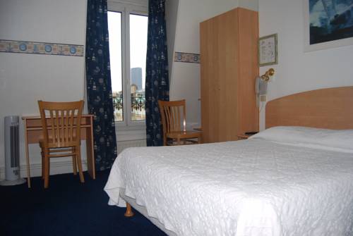 Imagen de la habitación del Hotel L'amiral. Foto 14