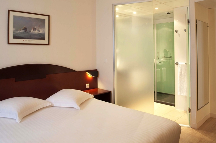 Imagen de los interiores del Hotel L'amirauté. Foto 14