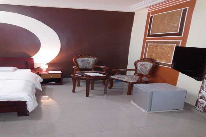 Imagen de la habitación del Hotel Lamirol. Foto 8