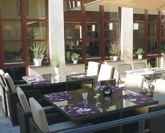 Imagen del bar/restaurante del Hotel Lamm and Restaurant. Foto 2